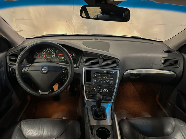 Volvo XC70, 2005, 2.4 dīzelis, manuāla