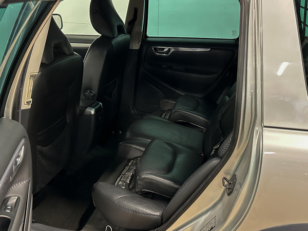 Volvo XC70, 2005, 2.4 dīzelis, manuāla