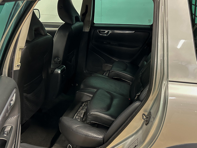 Volvo XC70, 2005, 2.4 dīzelis, manuāla