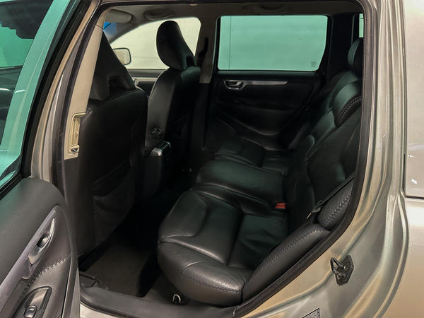 Volvo XC70, 2005, 2.4 dīzelis, manuāla