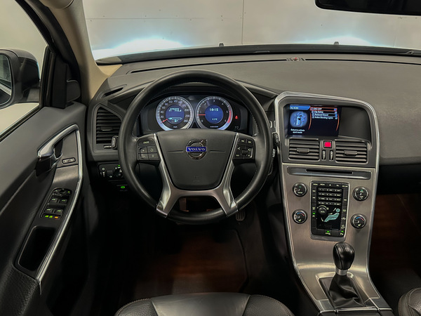 Volvo XC 60, 2012, 2.4 dīzelis, manuāla