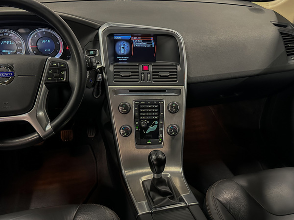 Volvo XC 60, 2012, 2.4 dīzelis, manuāla