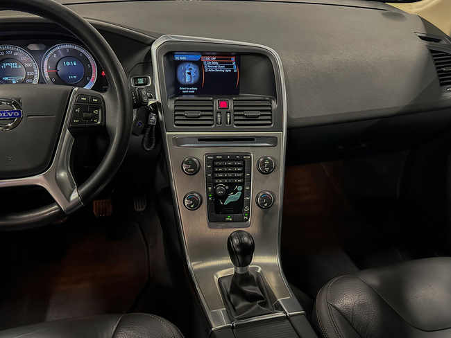 Volvo XC 60, 2012, 2.4 dīzelis, manuāla