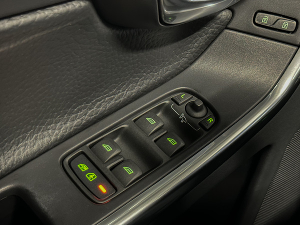 Volvo XC 60, 2012, 2.4 dīzelis, manuāla