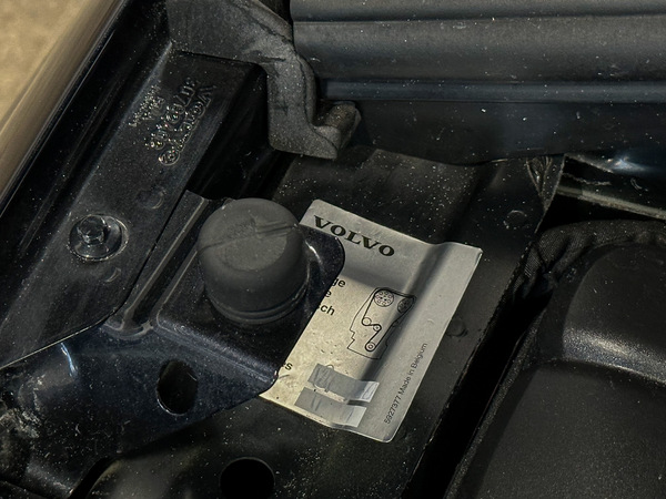 Volvo XC 60, 2012, 2.4 dīzelis, manuāla