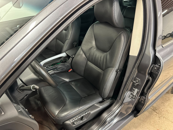 Volvo XC70, 2007, 2.4 dīzelis, automāts