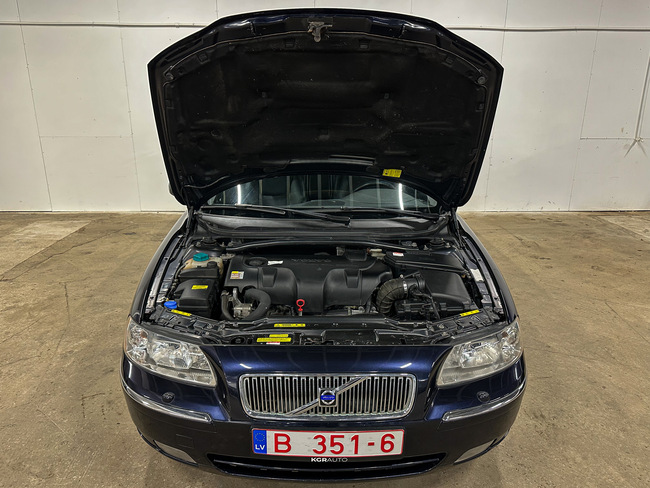 Volvo V70, 2005, 2.4 dīzelis, automāts