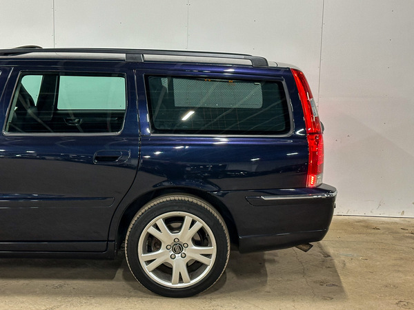 Volvo V70, 2005, 2.4 dīzelis, automāts