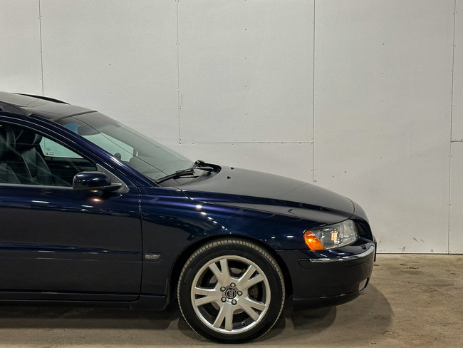 Volvo V70, 2005, 2.4 dīzelis, automāts