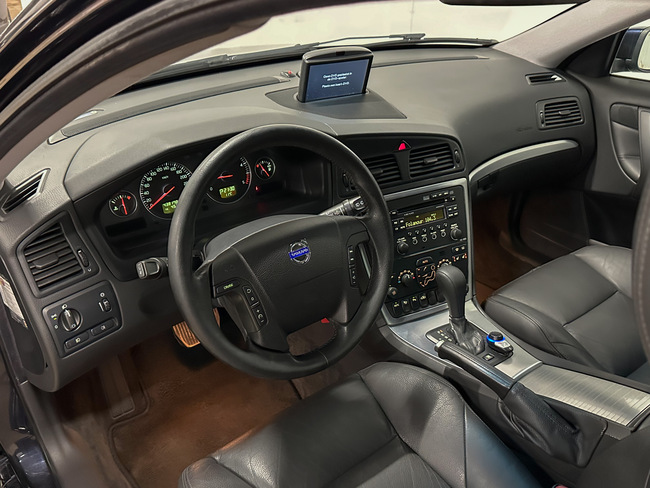 Volvo V70, 2005, 2.4 dīzelis, automāts