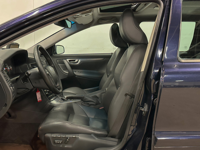 Volvo V70, 2005, 2.4 dīzelis, automāts