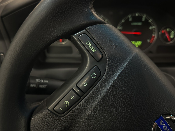 Volvo V70, 2005, 2.4 dīzelis, automāts